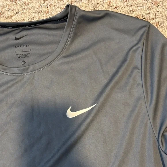 Nike Gray Long Sleeve Performance Tee - Picture 3 of 4